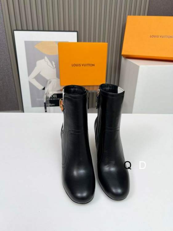 Picture of Fendi Shoes _SKUFendisz35-40GDT09024778